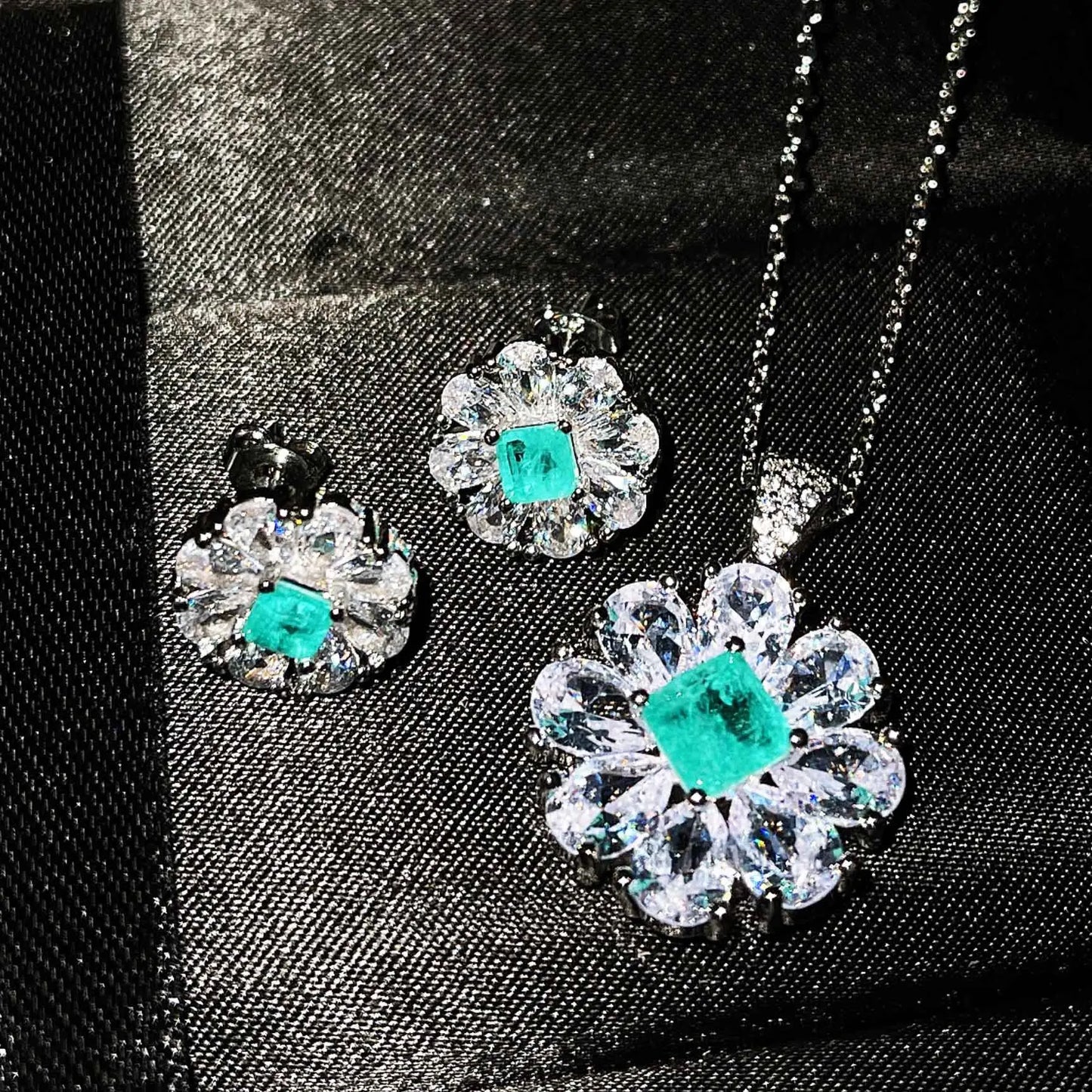 Luxury Silver Color Wedding Jewelry Set for Girlfriend Dainty Flower Imitation Paraiba Tourmaline Pendant Earrings Birthday Gift