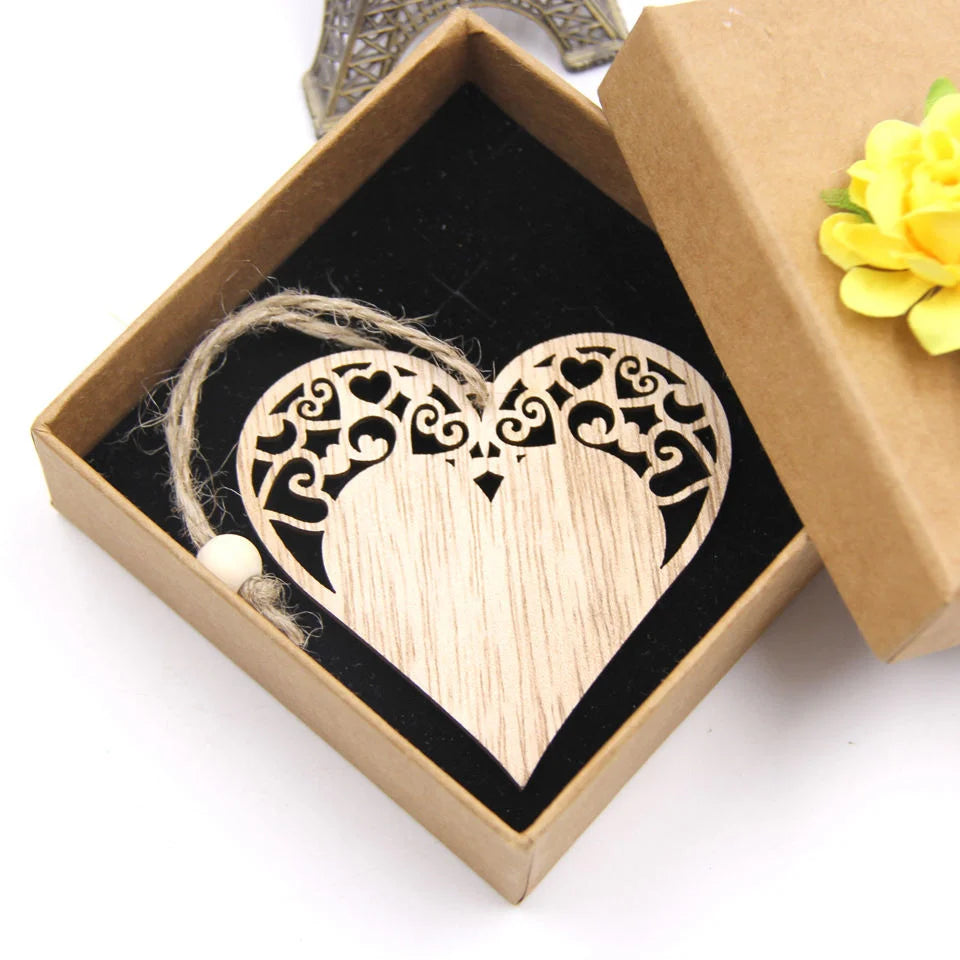 12PCS/Lot DIY Hollow Heart Wooden Pendants Ornaments Party Gifts Home Decor Wedding/Christmas Party Decorations Kids Gift