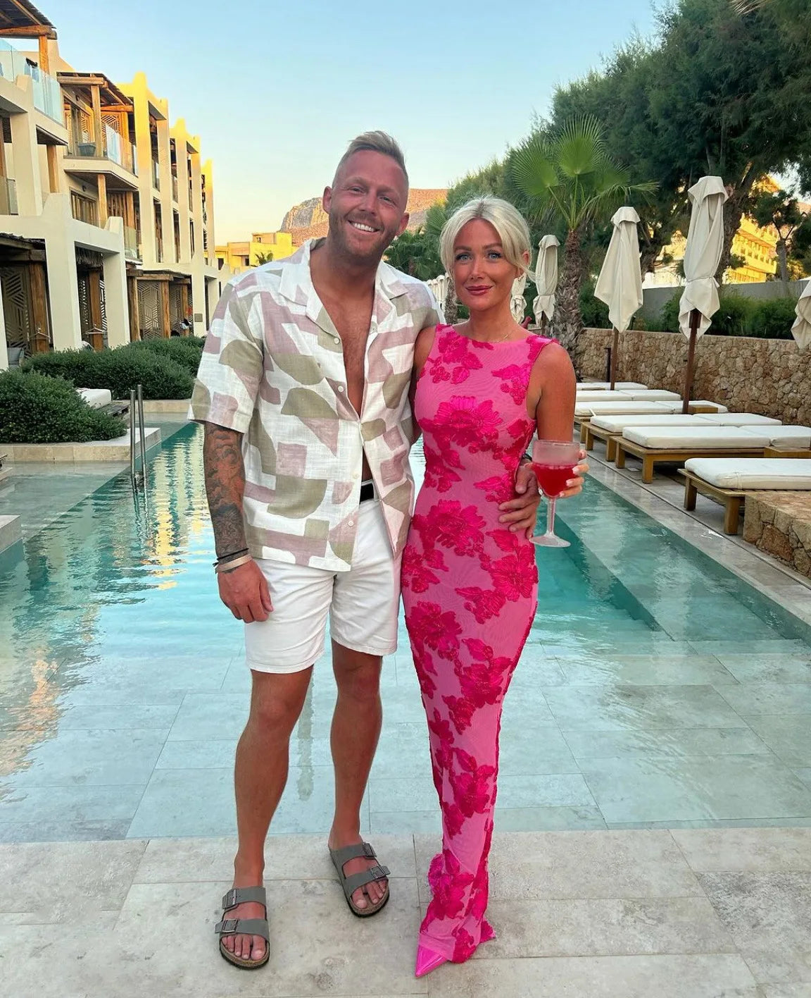 2025 New Elegant Women Sleeveless 3d Flowers Party Dress Embroidery Mesh Slim Hip Package Female Fshion Maxi Dresses Robe