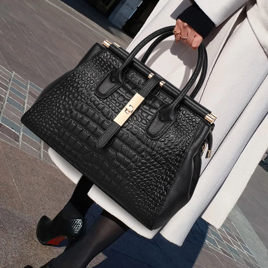 Aidrani  Trendy women's handbag with crocodile pattern on the surface black cowhide large bag