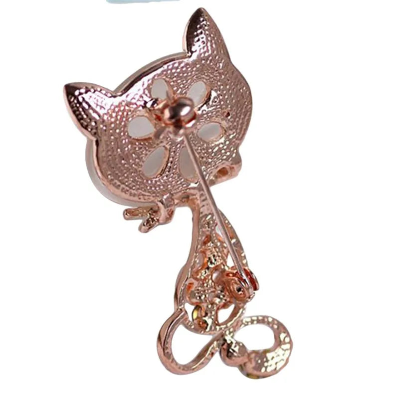 Cute Cat Brooch  Butterfly Rhinestone Women Alloy Animal Pins Crystal Corsage Lapel Pin Collar Button Party Dress Accessories