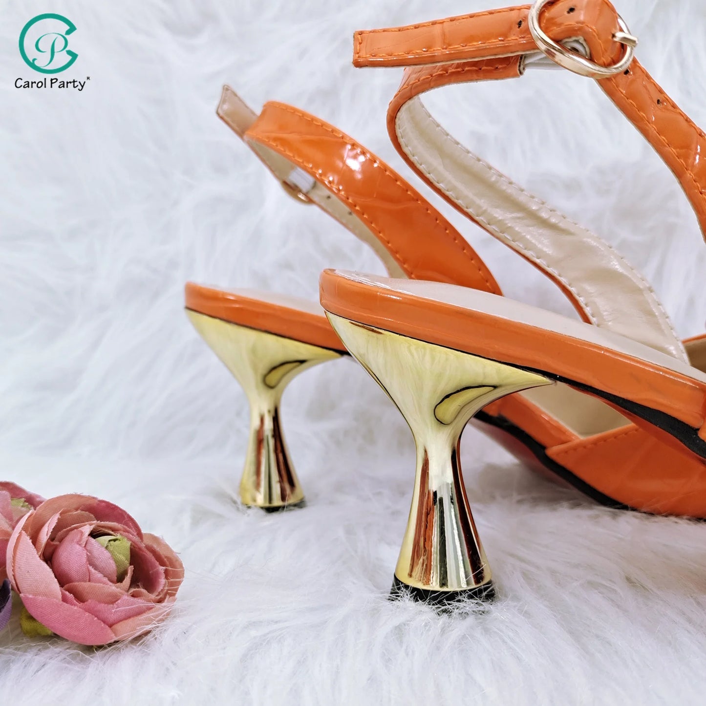 Classic patent leather retro women’s bag with matching pointed-toe shoes Ribbon Embellishment Handle Pointed Toe Shoes And Bag