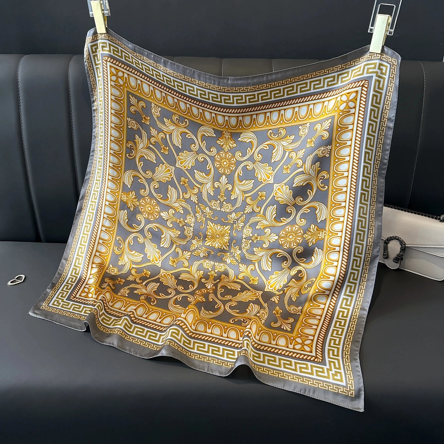 2025 New Fashion 70X70cmPrinted Women's Scarf Pashmina Silk Scarf Square Shawl Decorative Headband Neck Luxury Design Bandana