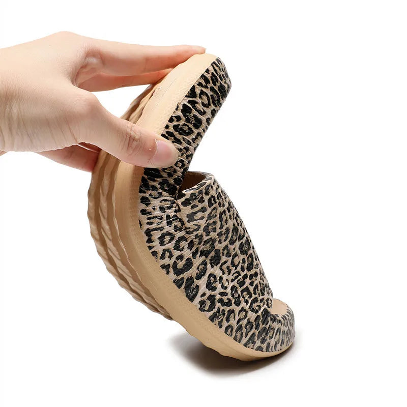Leopard Thick Platform Slippers for Women Home Soft Sole Pillow Slides Sandals Woman 2025 Summer Beach Non Slip Flip Flops 44-45
